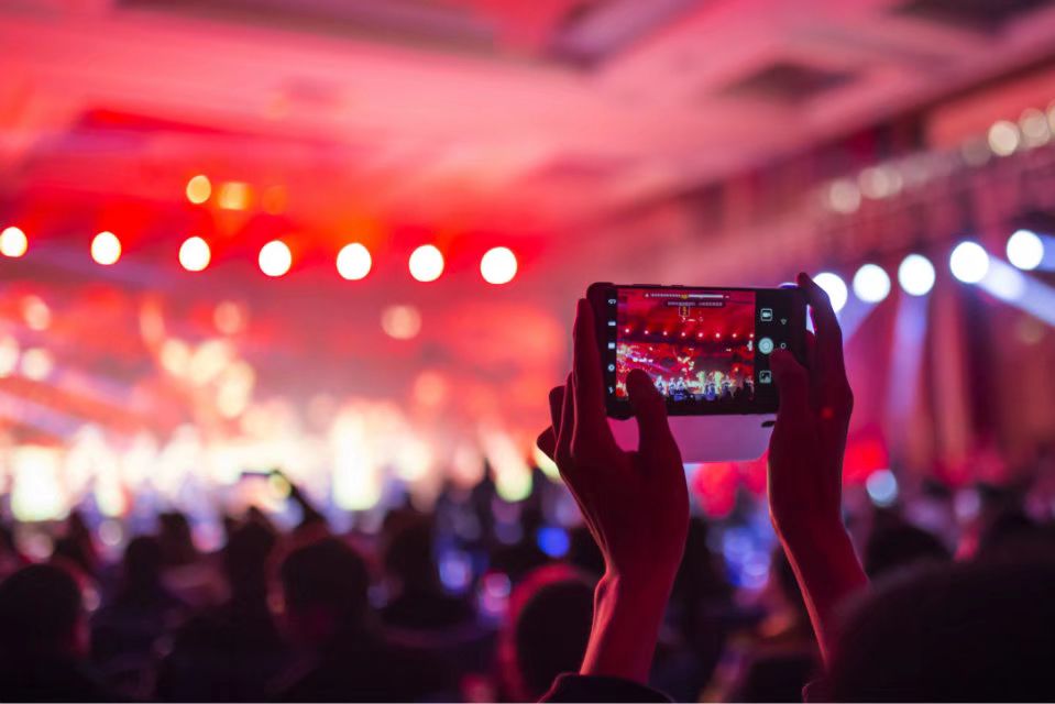 如何在廣告設(shè)計(jì)中應(yīng)用行為經(jīng)濟(jì)學(xué)原理？